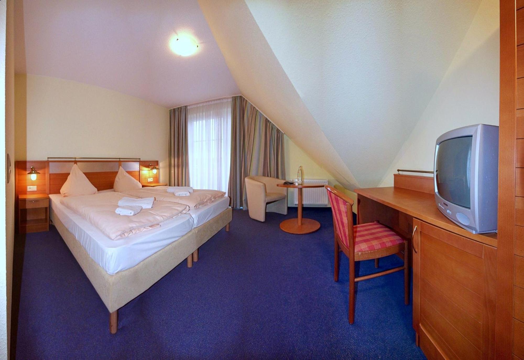 Haus Weida Hotell Breege Eksteriør bilde